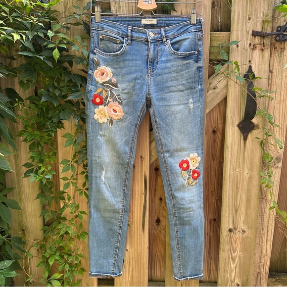Embroided Zara Jeans - Picture 4 of 4